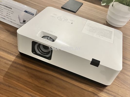 کیفیت پروژکتورهای چند رسانه ای تجاری RS232 3000 Lumen 3LCD Display 1024x768 XGA کارخانه