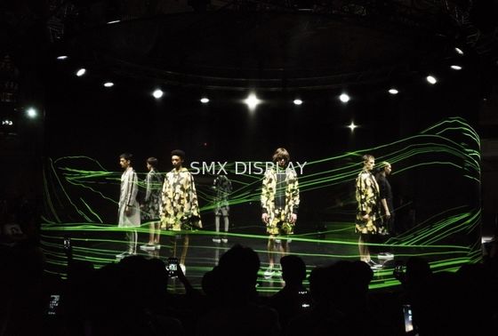 کیفیت هولوگرام پروجکشن هولوگرافی 3D نامرئی 3D شفافیت 78٪ کارخانه